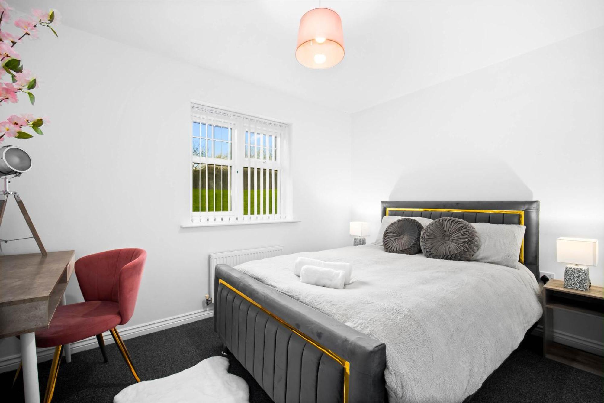 Harmony House 3 Bedroom New Build For Families, Contractors, Black Country Museum Sleeps 6 Tipton Exterior foto