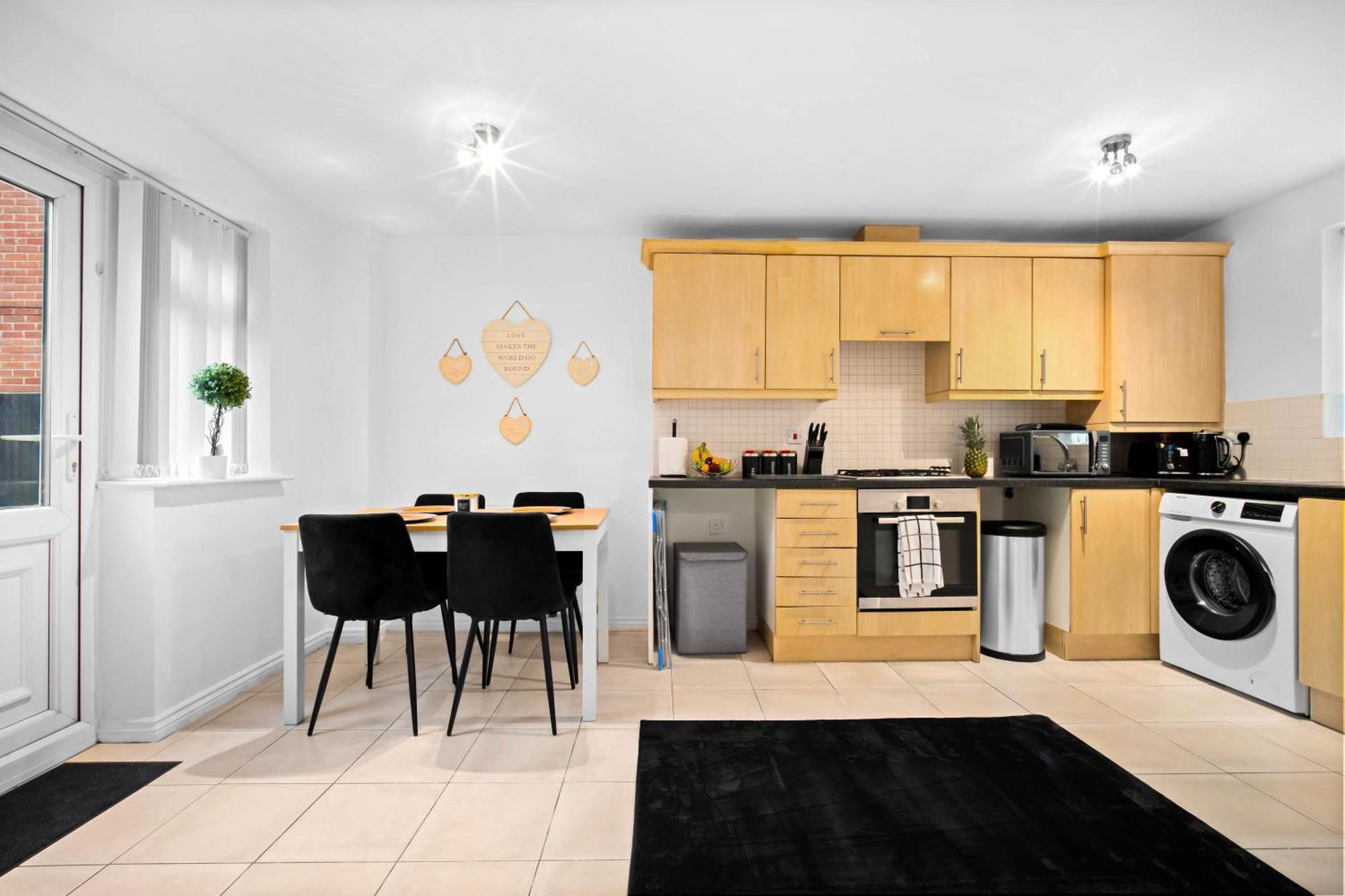 Harmony House 3 Bedroom New Build For Families, Contractors, Black Country Museum Sleeps 6 Tipton Exterior foto